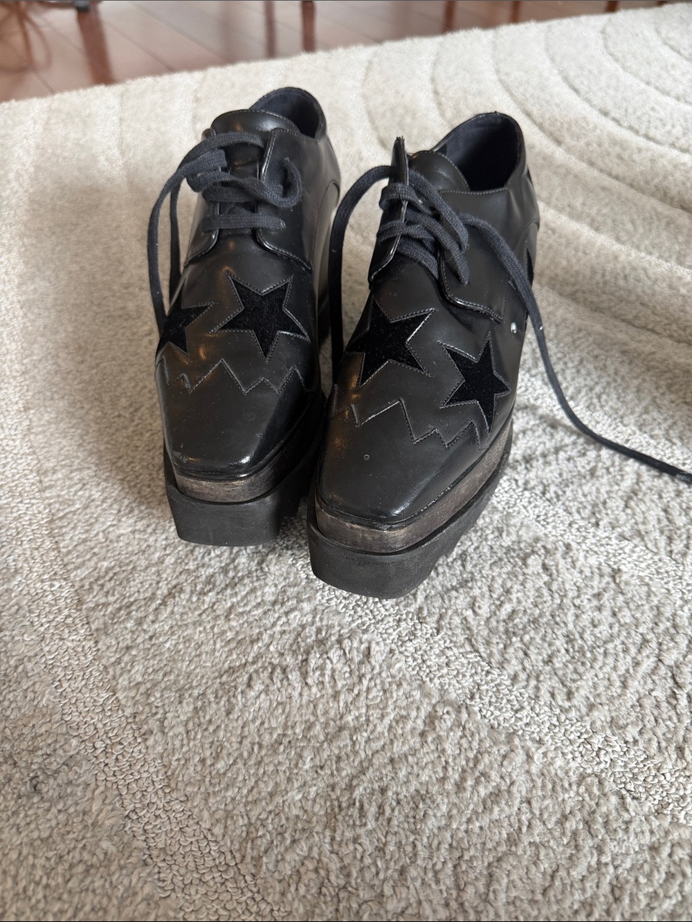 Stella McCartney Black Leather Platform Lace-Up Shoes with Star Appliqués